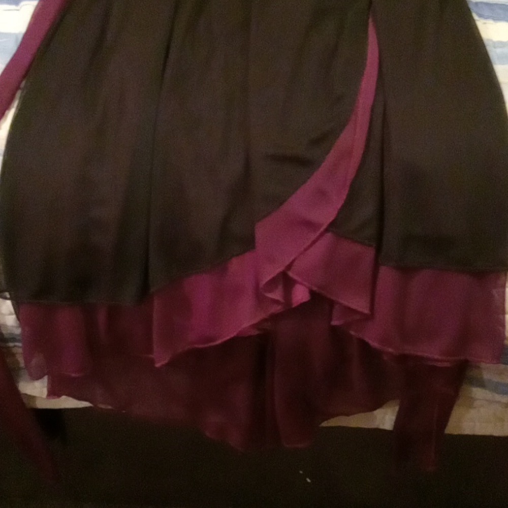 Dress - Picture 2 of 4